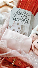 Load image into Gallery viewer, Newborn Baby Girl Personalized Gift Set (Baby Pink)